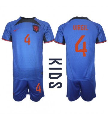 Holland Virgil van Dijk #4 Replika Babytøj Udebanesæt Børn VM 2022 Kortærmet (+ Korte bukser)